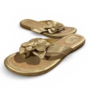Born Flip Flop Sandals Women's 7 Gold Leather Flower Accent Comfort Flats